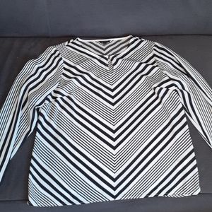 Black/white dress shirt